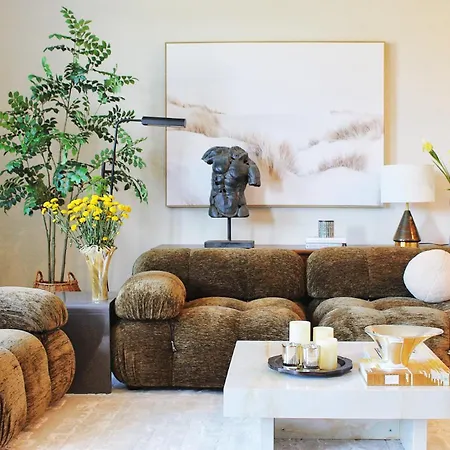 Mountain Whispers - Modern Chic Near Shenandoah National Park Vila